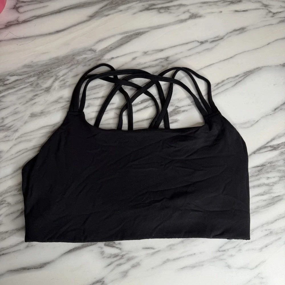 Athleta Perfect Form Sports Bra Women's Size Small A-C Cup Solid Black Strappy